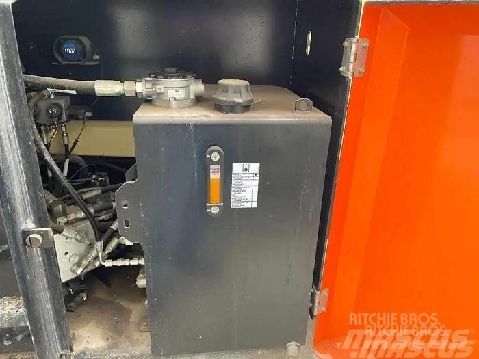 JLG 530LRT Saksilavat