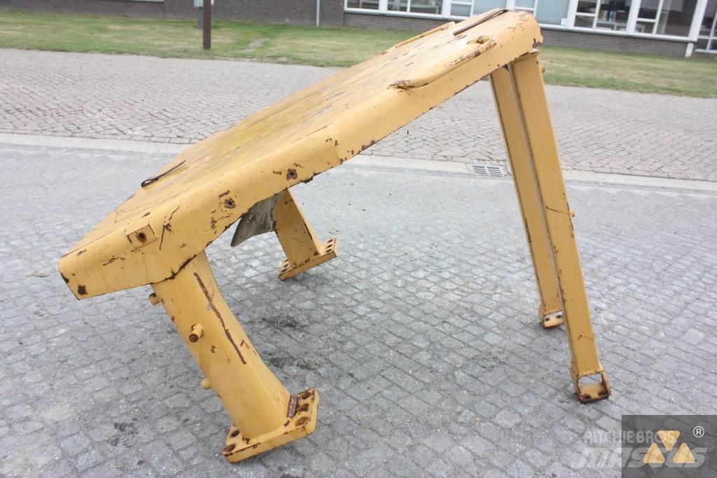CAT D8N O-rops cab Ohjaamot ja sisustat
