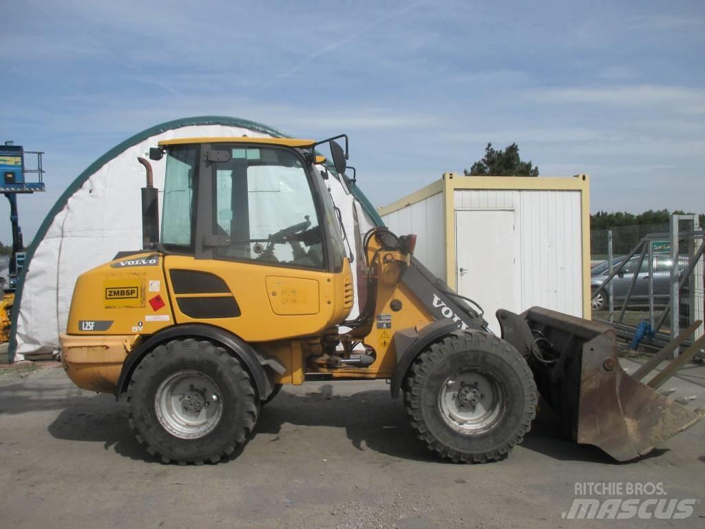 Volvo L 25 F Pyöräkuormaajat