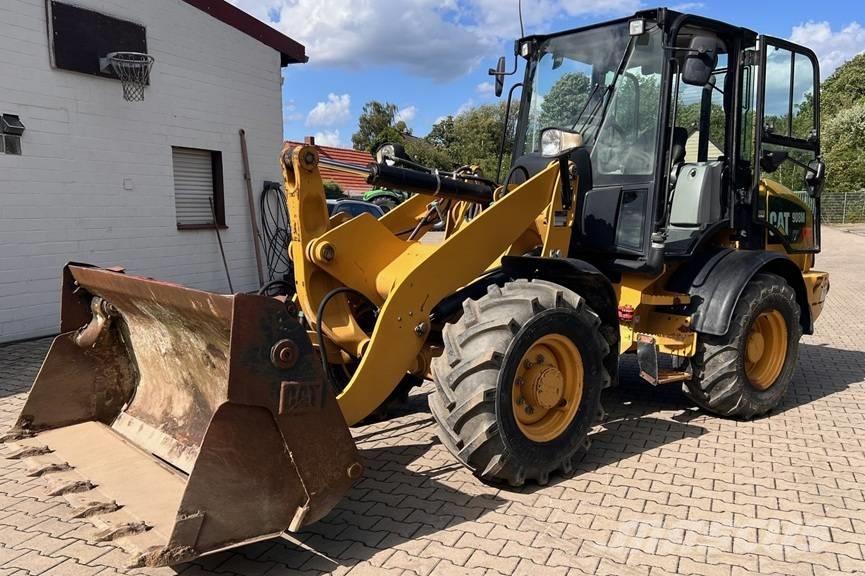 CAT 908M Radlader Pyöräkuormaajat