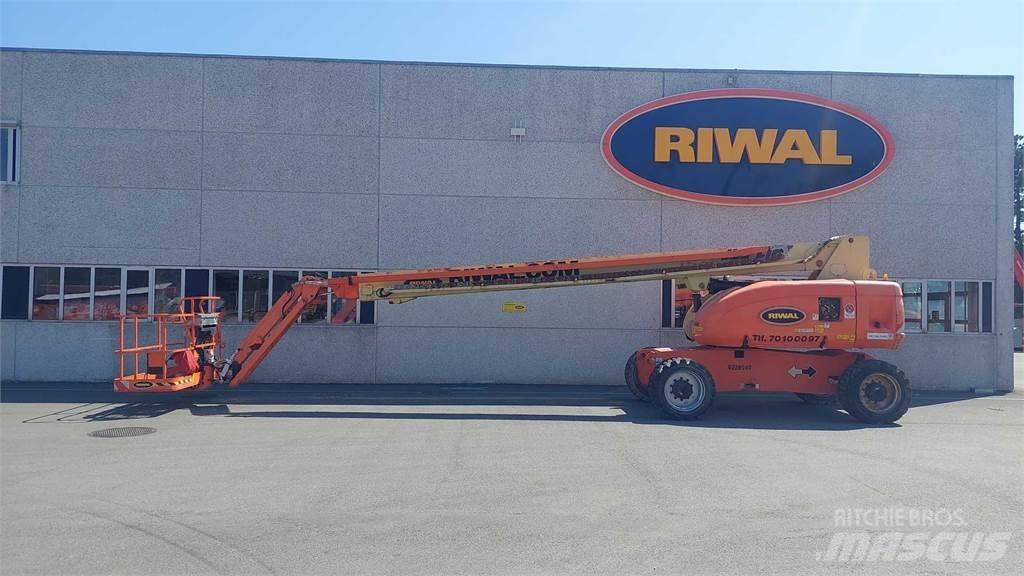JLG 860SJ Teleskooppipuominostimet