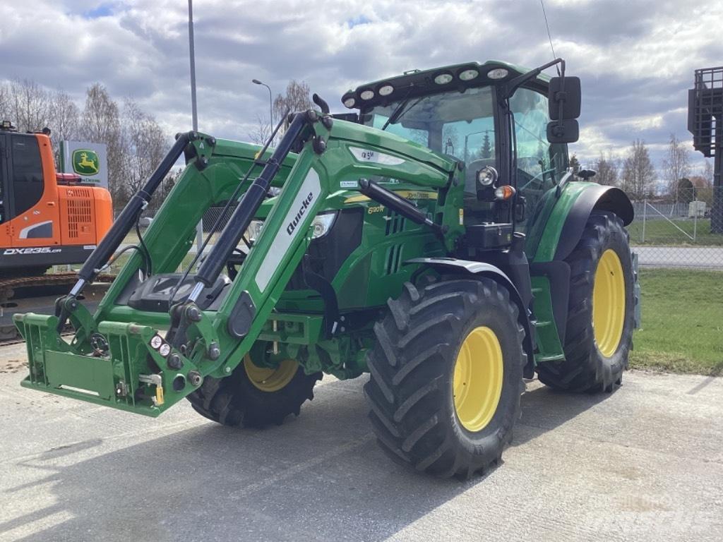 John Deere 6120 R Traktorit