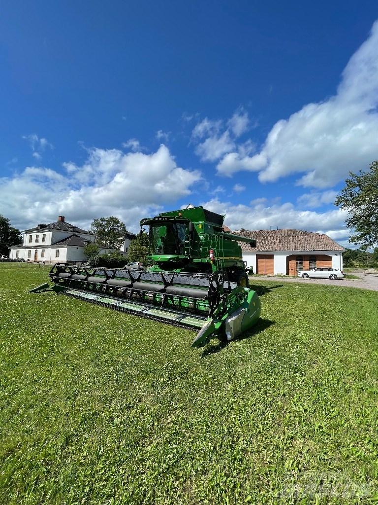 John Deere T 660 i Leikkuupuimurit