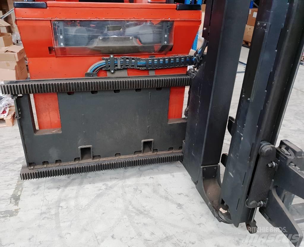 BT CTX 1300 Kapeakäytävätrukit