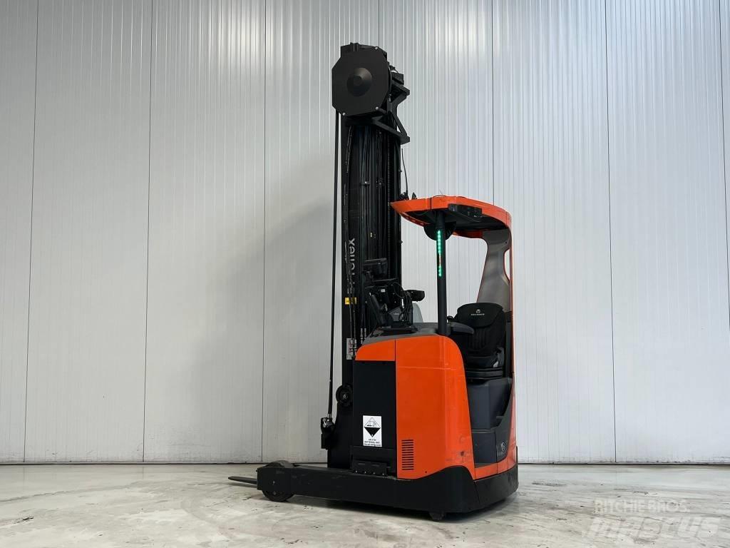 BT RRE160 Työntömastotrukit