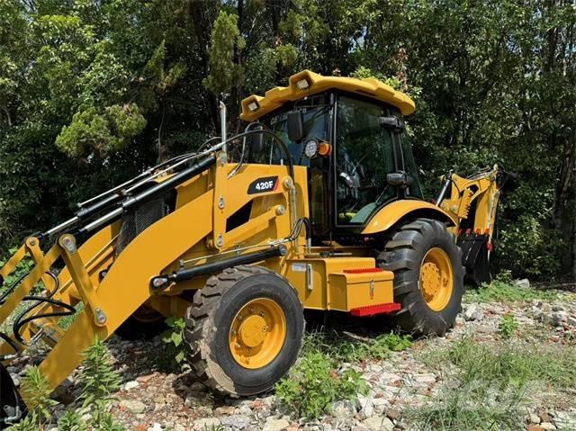 CAT 420 F Kaivurikuormaajat