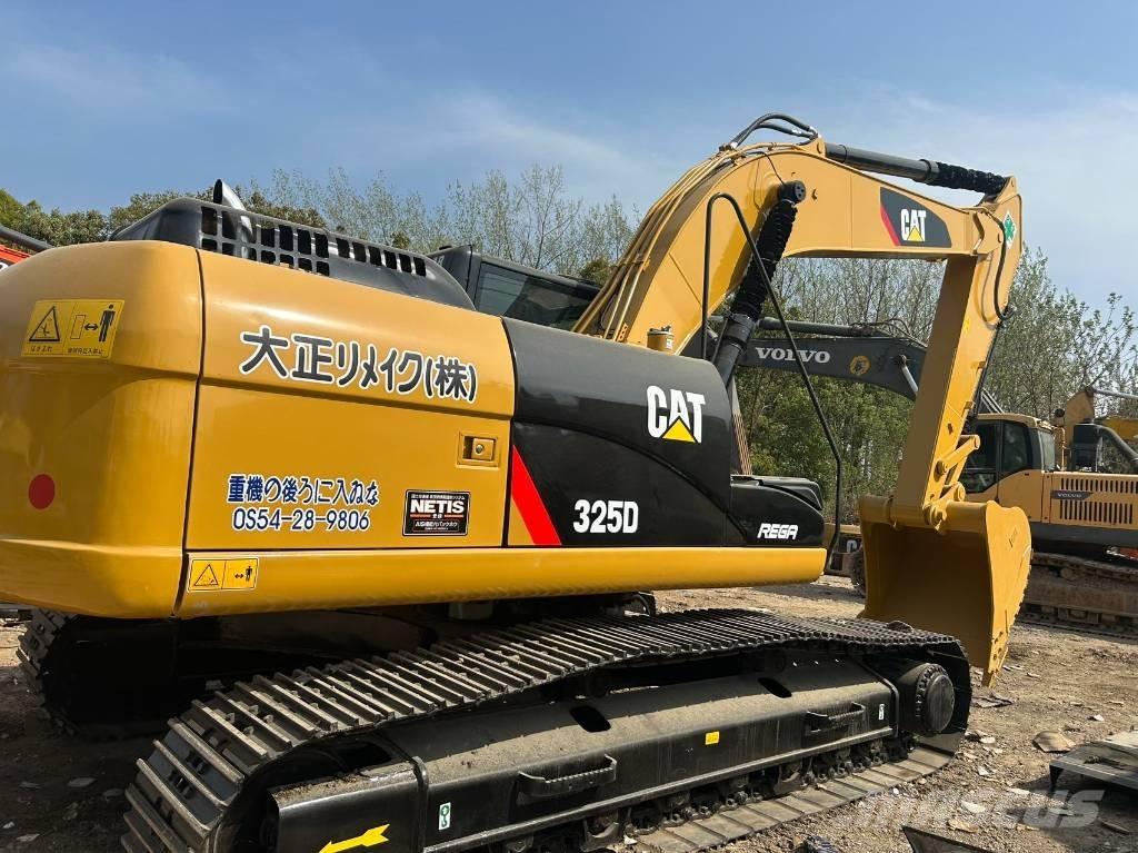 CAT 325 D Midikaivukoneet 7t - 12t