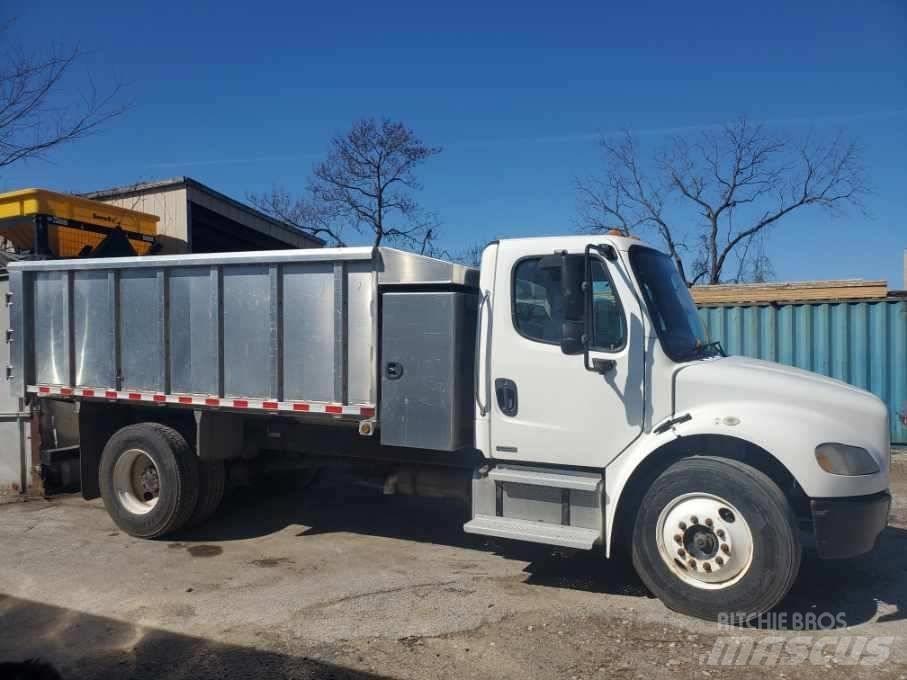 Freightliner M2 Sora- ja kippiautot