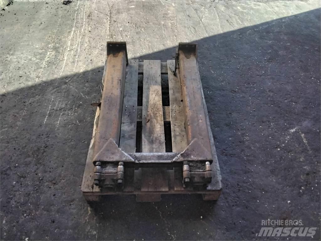  Minibrunett 578 Muut