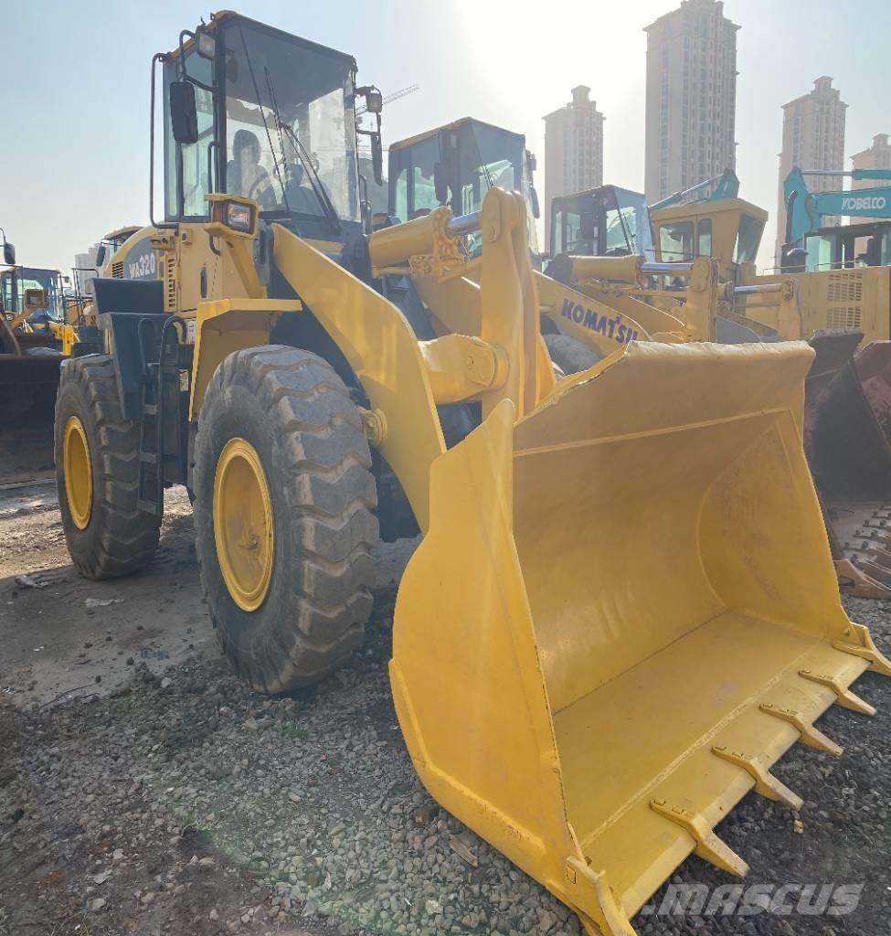 Komatsu WA 320-5 Pyöräkuormaajat
