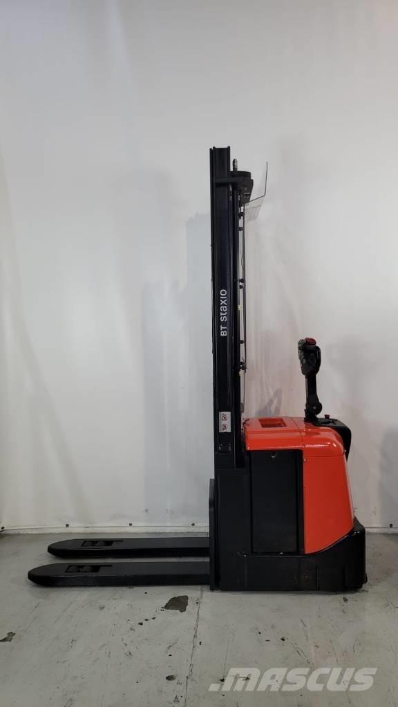 BT SPE 125 Ajettavat pinoamisvaunut