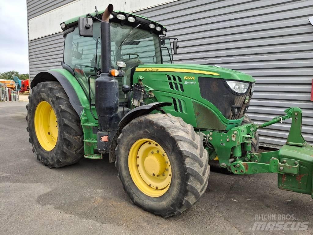 John Deere 6145 R Traktorit
