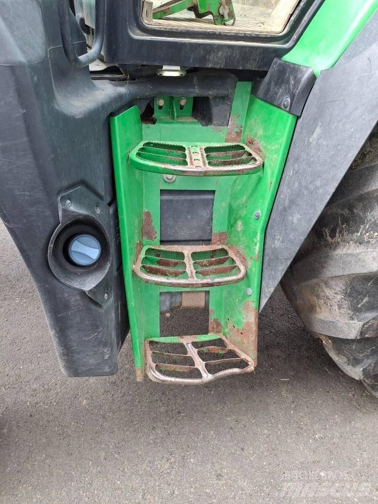 John Deere 6145 R Traktorit