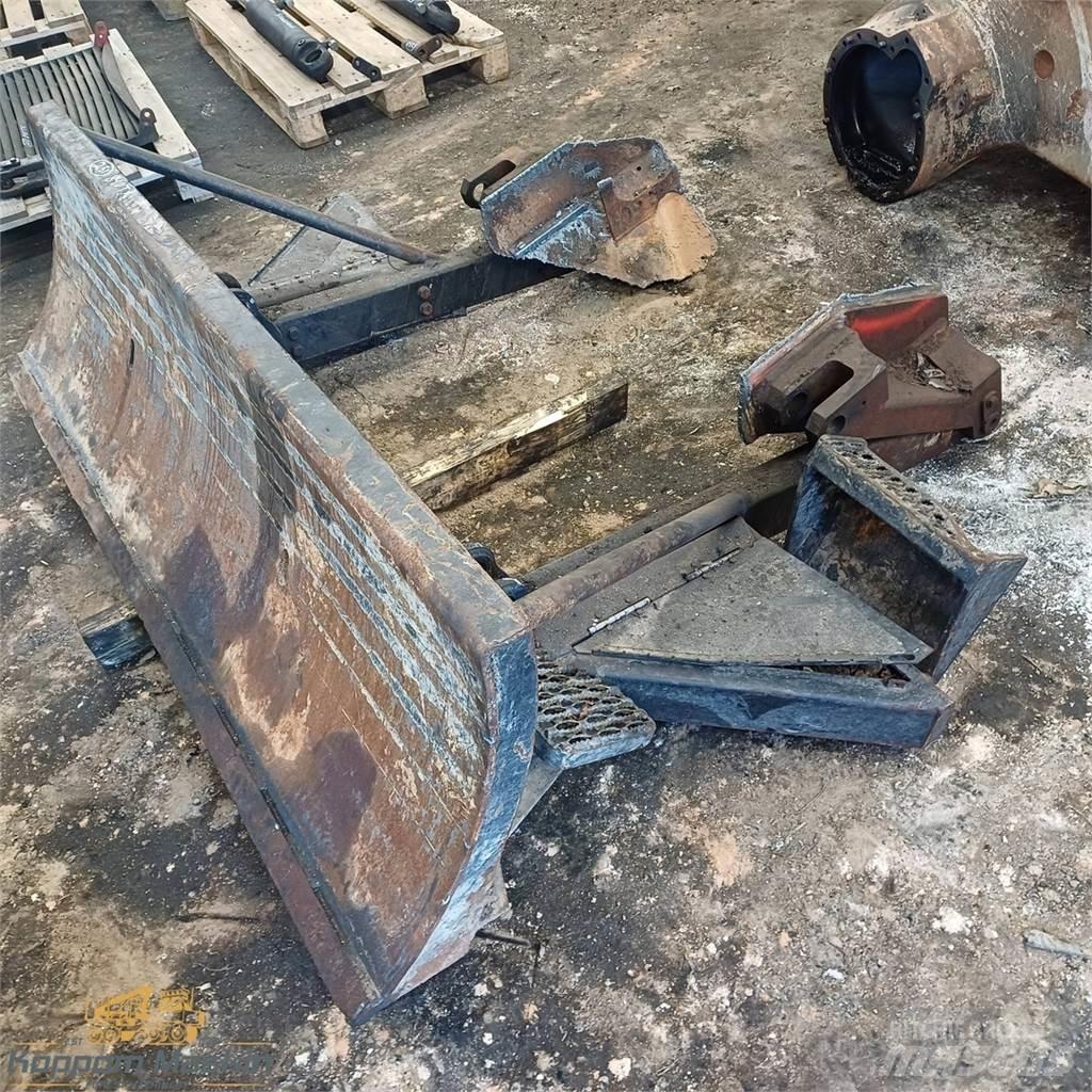 Komatsu 840tx Muut