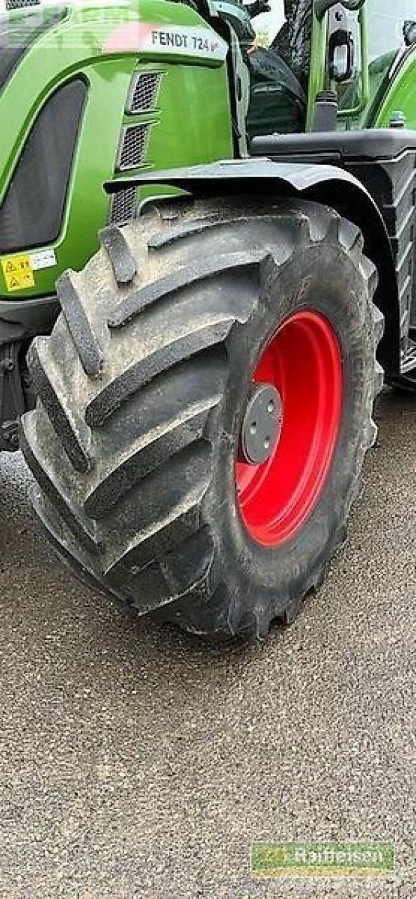 Fendt 724 vario Traktorit