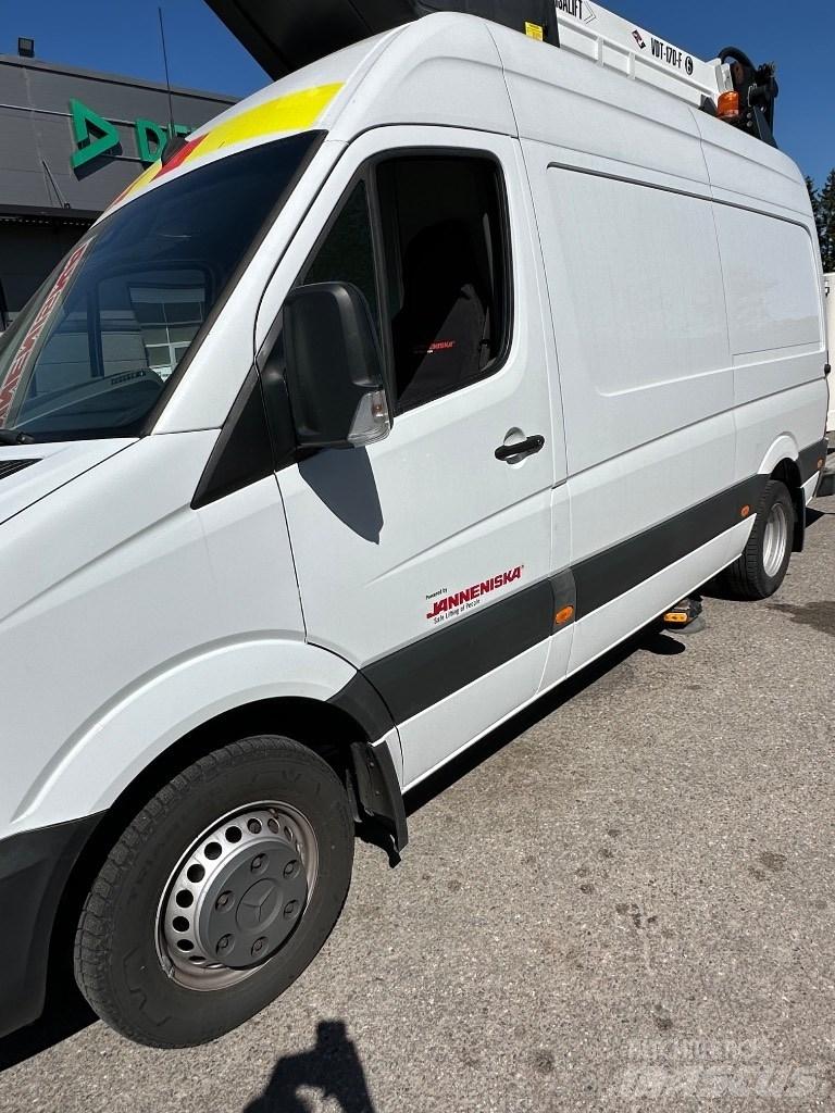 VERSALIFT VDT-170-F Nostolava-autot
