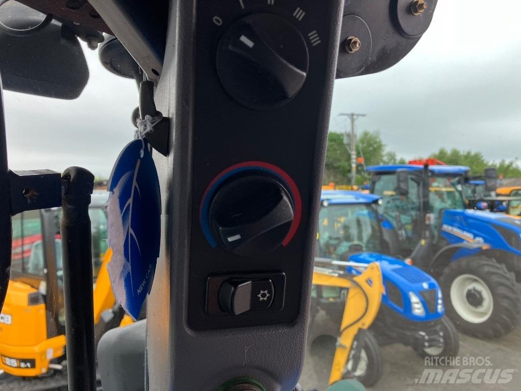 New Holland T6010 Traktorit