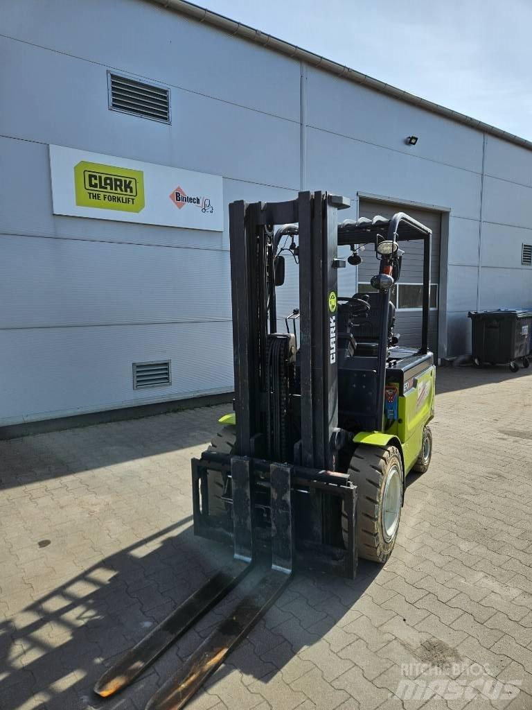 Clark EPX32i Sähkötrukit