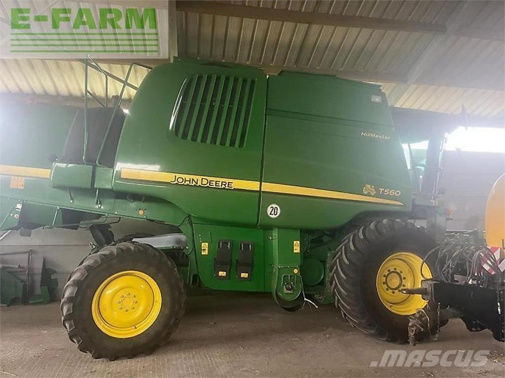 John Deere t560 hm Leikkuupuimurit