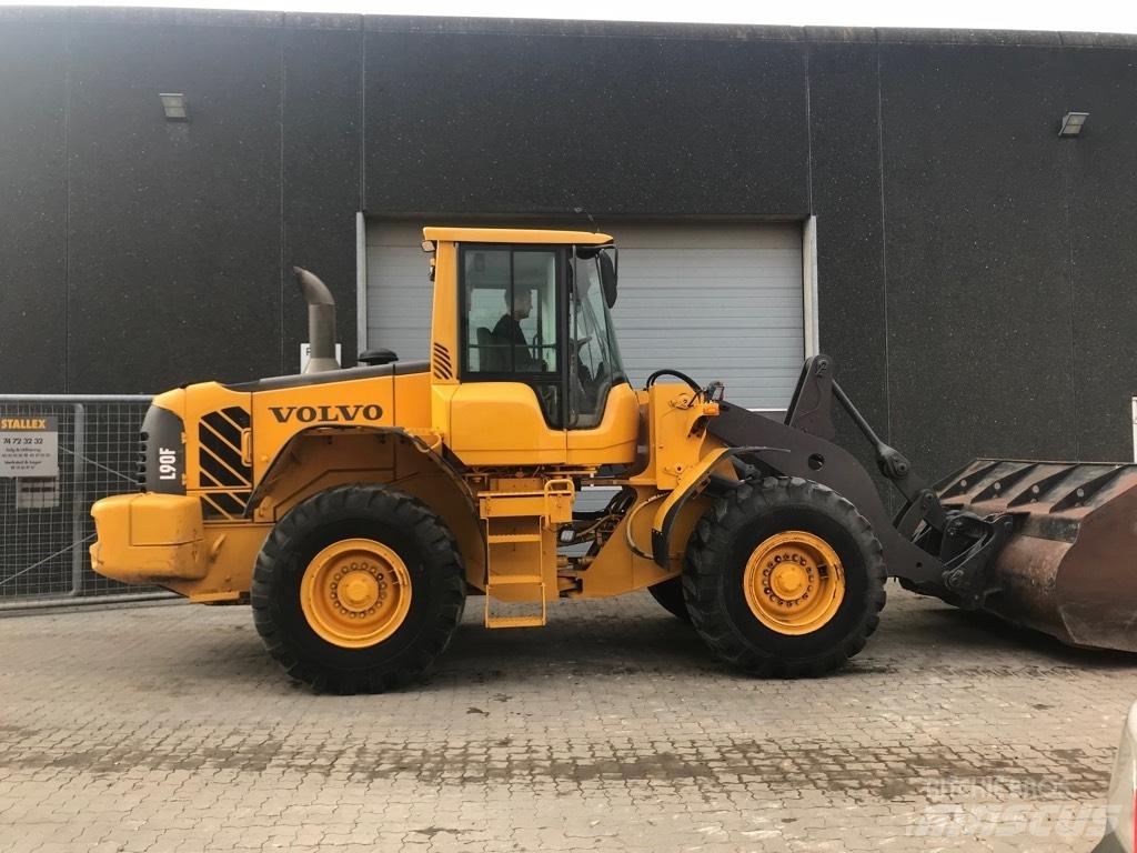 Volvo L90F Pyöräkuormaajat