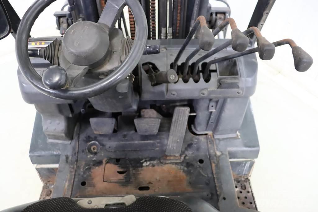 Nissan U1D2A20LQ Nestekaasutrukit