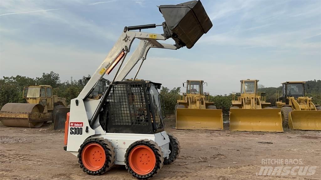 Bobcat S 300 Liukuohjatut kuormaajat
