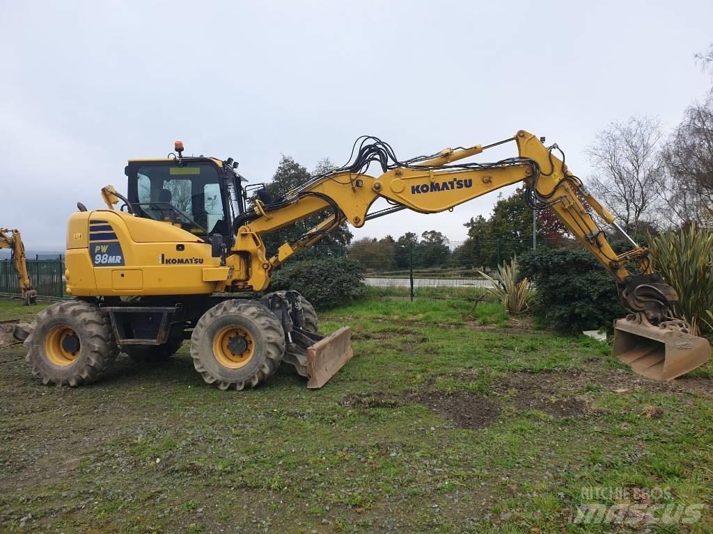 Komatsu PW98MR-10 Pyöräkaivukoneet