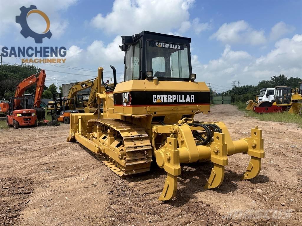CAT D6G Telaketjupuskutraktorit