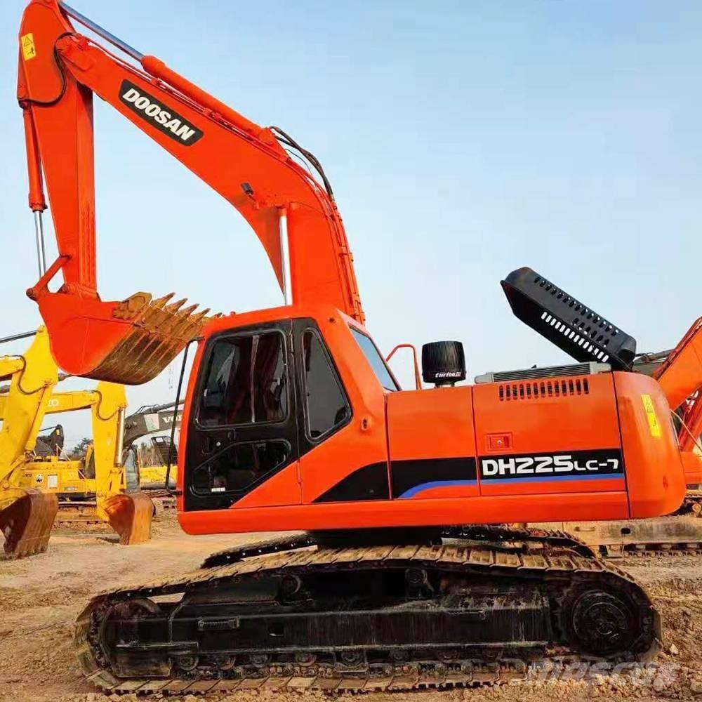Doosan DH 225 LC-7 Telakaivukoneet