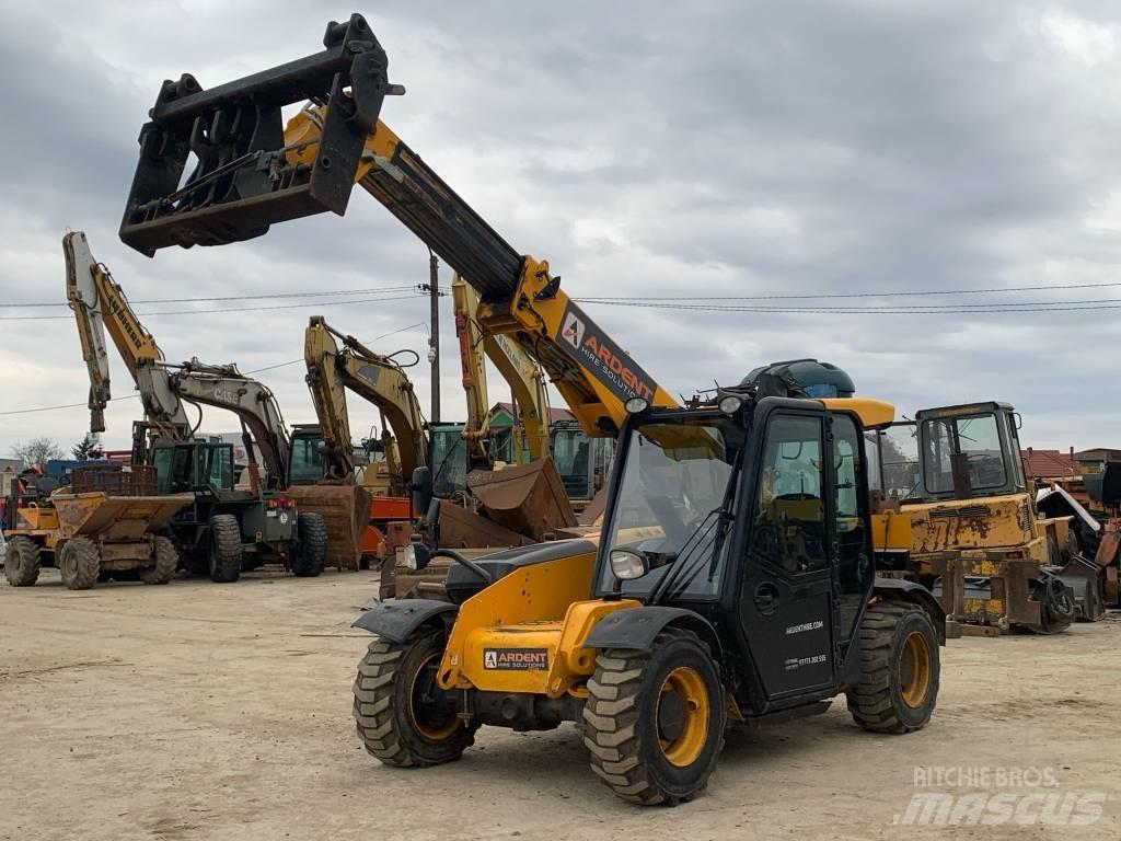 JCB 525-60 HI VIZ Maatalouskurottajat
