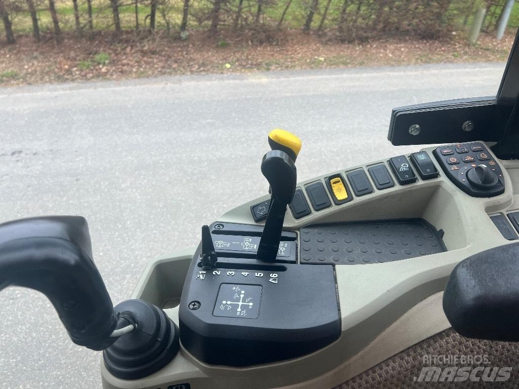 John Deere 3046 R Taajamatraktorit