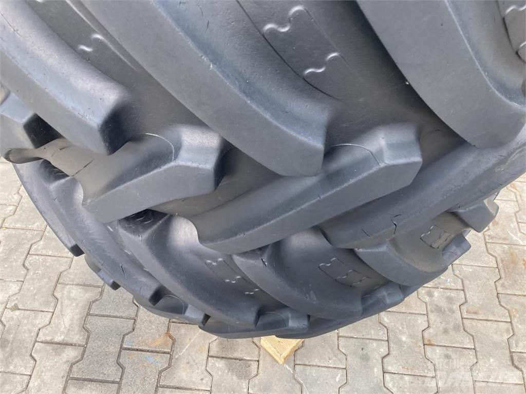 BKT 600/65R30 Renkaat ja vanteet