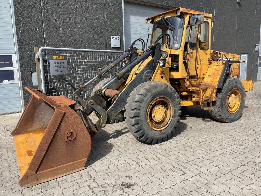 Volvo 4300 Pyöräkuormaajat