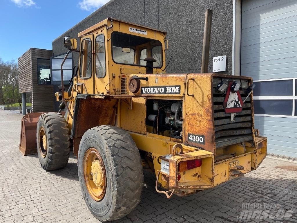 Volvo 4300 Pyöräkuormaajat