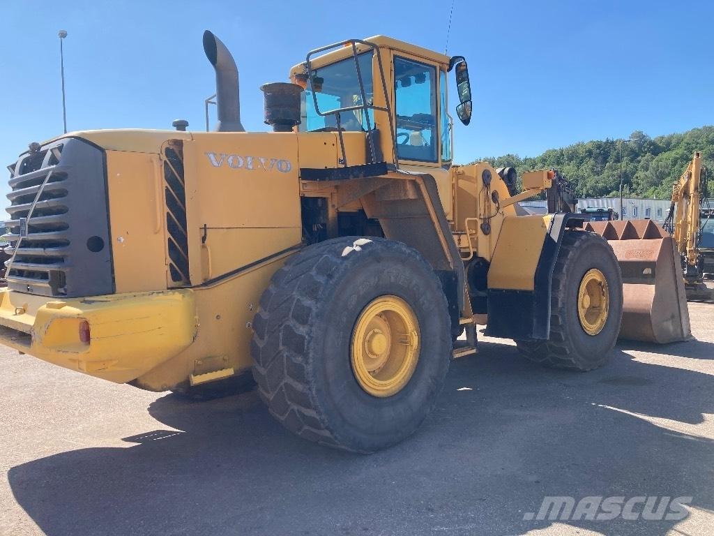 Volvo L 180 E Pyöräkuormaajat