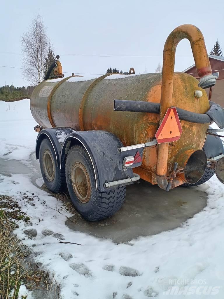 Vepi 6100L Lietteen levittimet