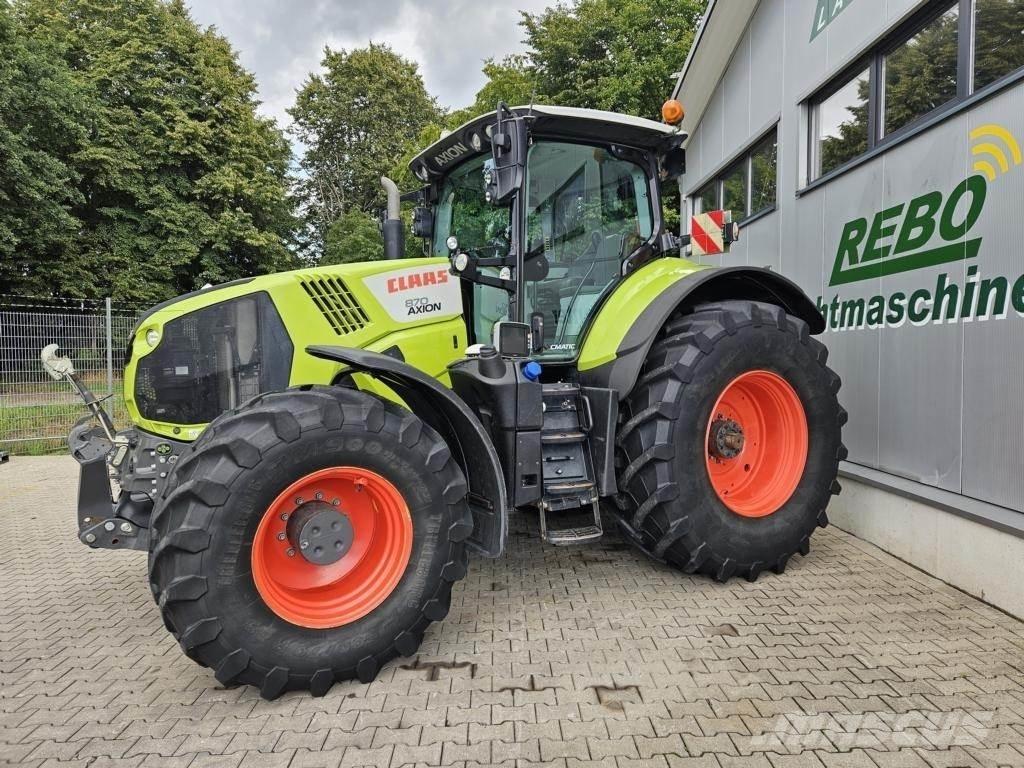CLAAS Axion 870 Traktorit