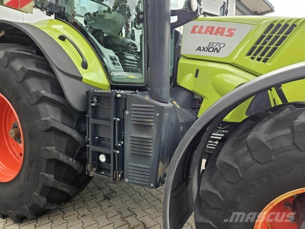 CLAAS Axion 870 Traktorit