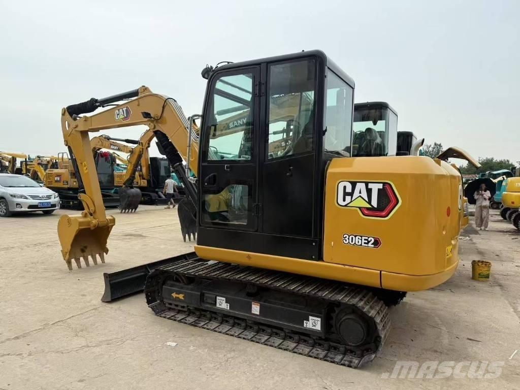 CAT 306 Minikaivukoneet < 7t