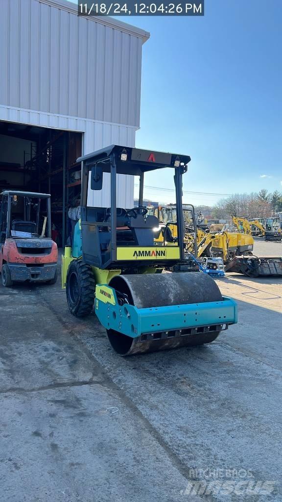 Ammann ARS 30 Yksivalssijyrät