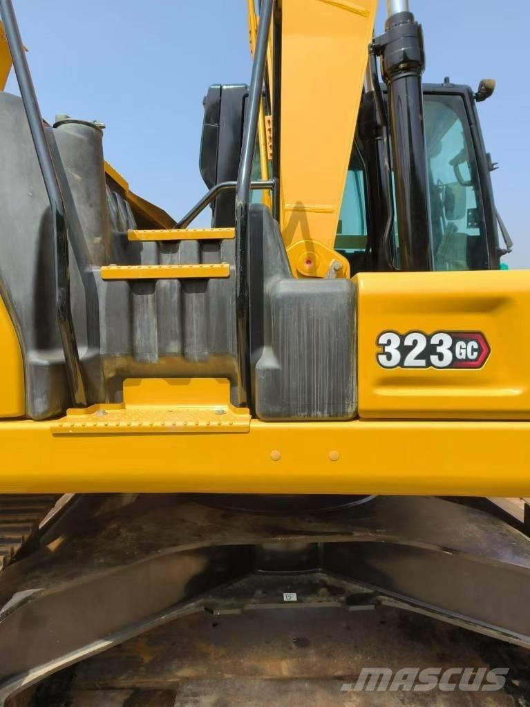 CAT 323 GC Telakaivukoneet