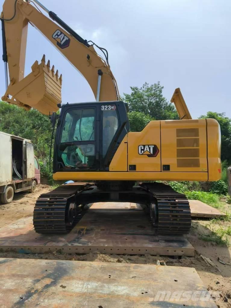 CAT 323 GC Telakaivukoneet