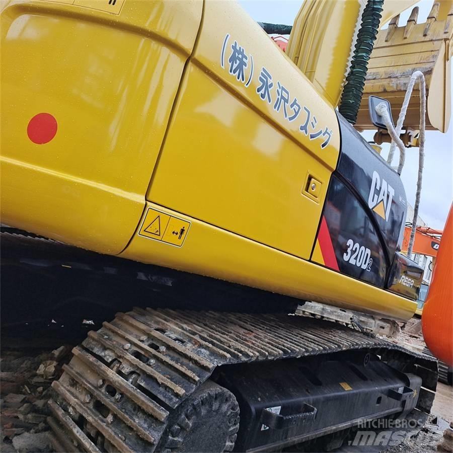 CAT 320 D Telakaivukoneet