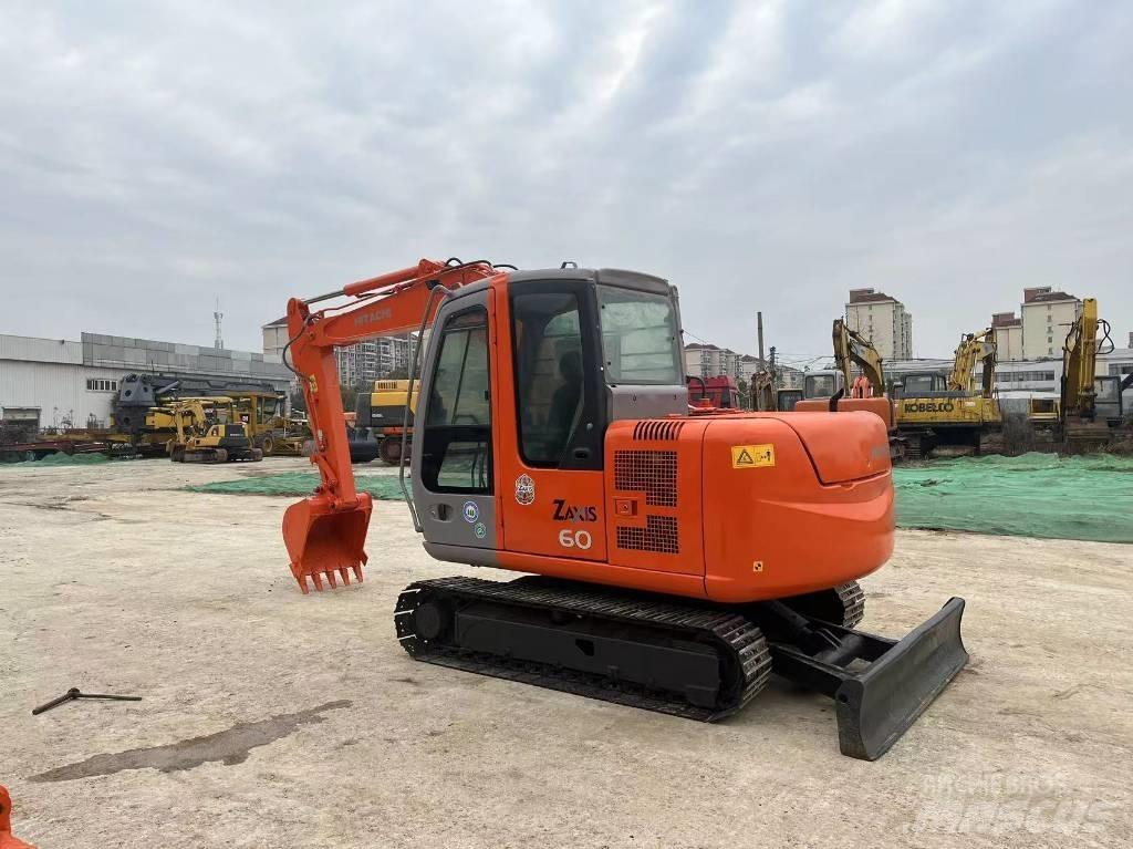 Hitachi ZX 60 Minikaivukoneet < 7t