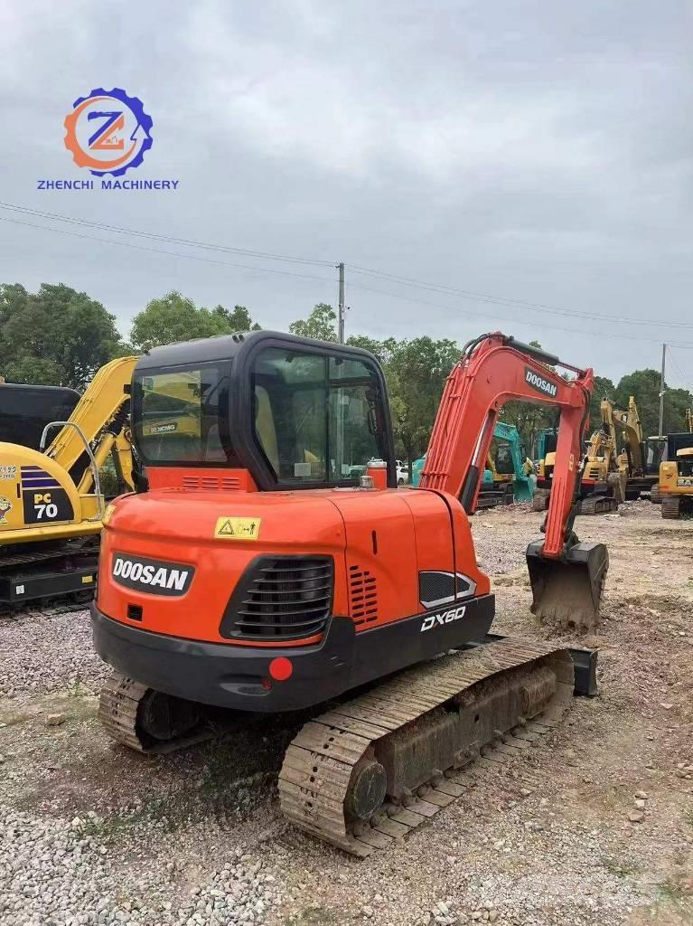 Doosan DX 60 Minikaivukoneet < 7t