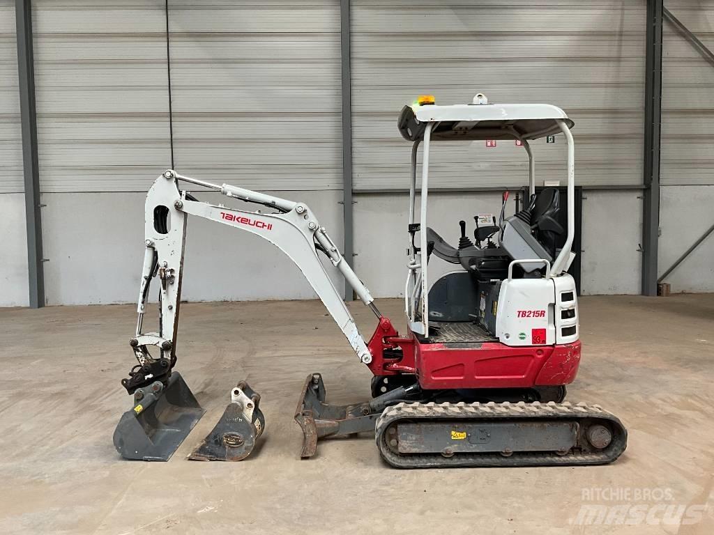 Takeuchi TB 215 R Minikaivukoneet < 7t