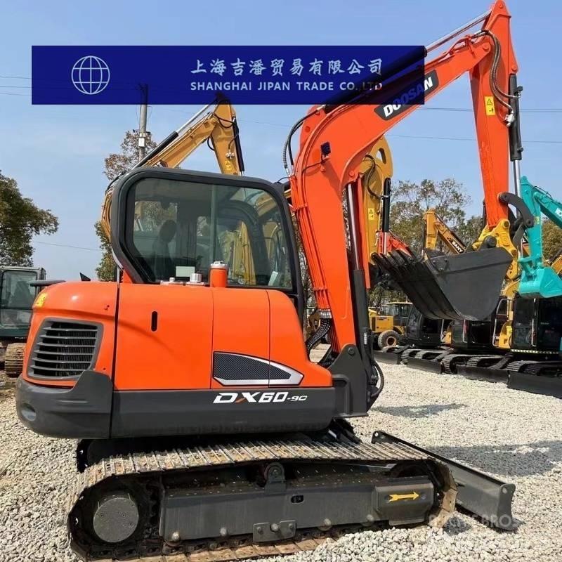 Doosan DX 60-9C Minikaivukoneet < 7t