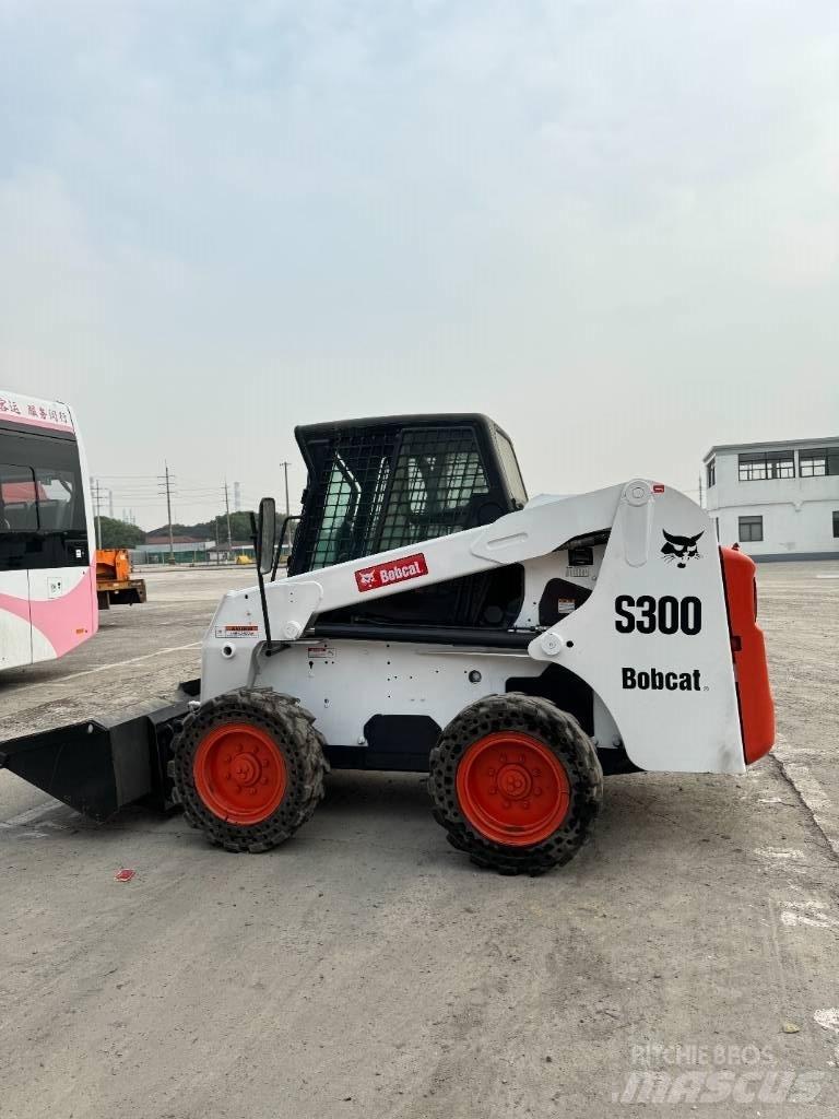 Bobcat S 300 Liukuohjatut kuormaajat