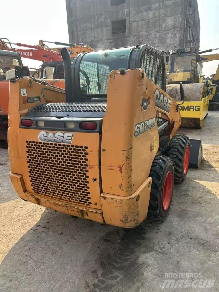 CASE SR 200 Liukuohjatut kuormaajat