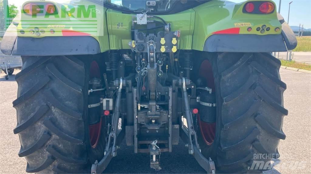 CLAAS ARION 530 Traktorit